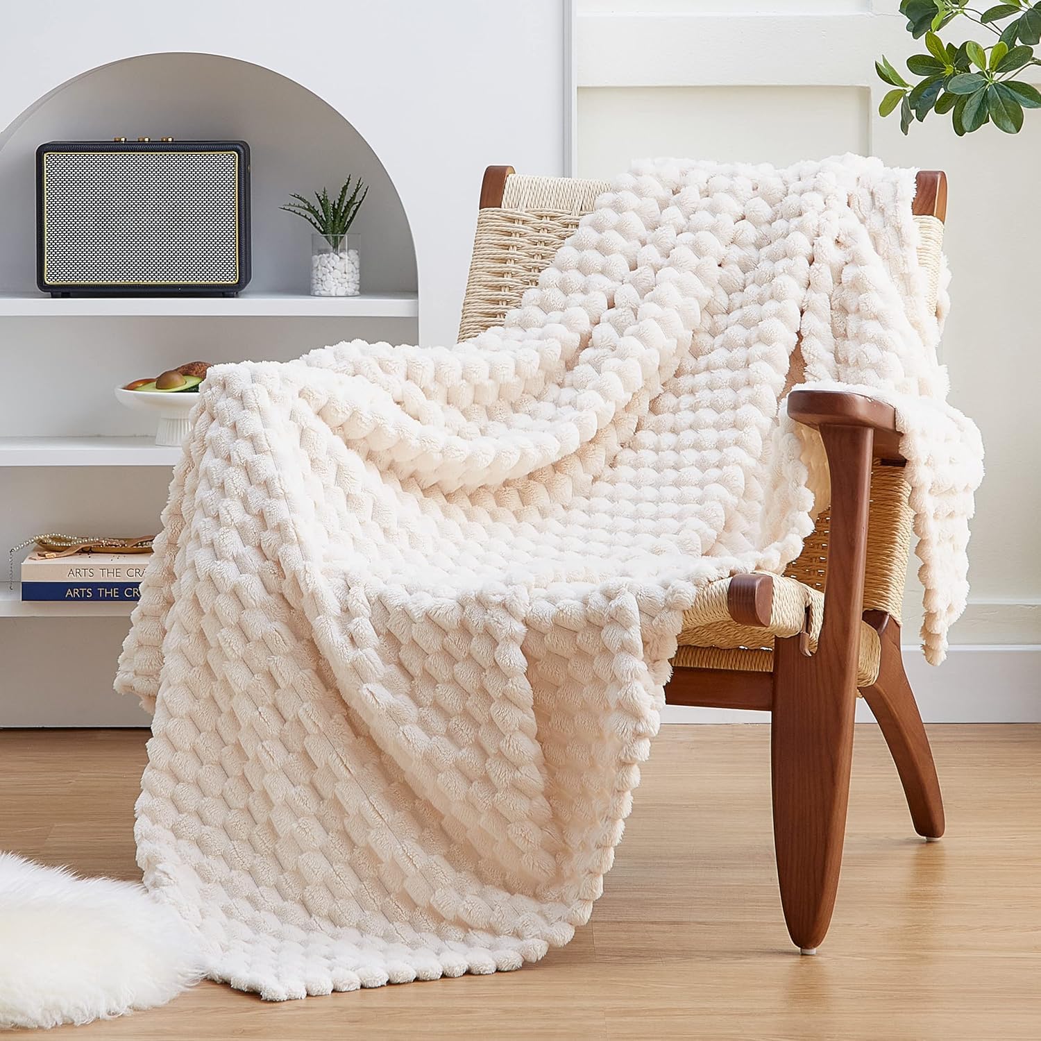 EXQ Home Turtle Shell Fleece Throw Blanket, Beige