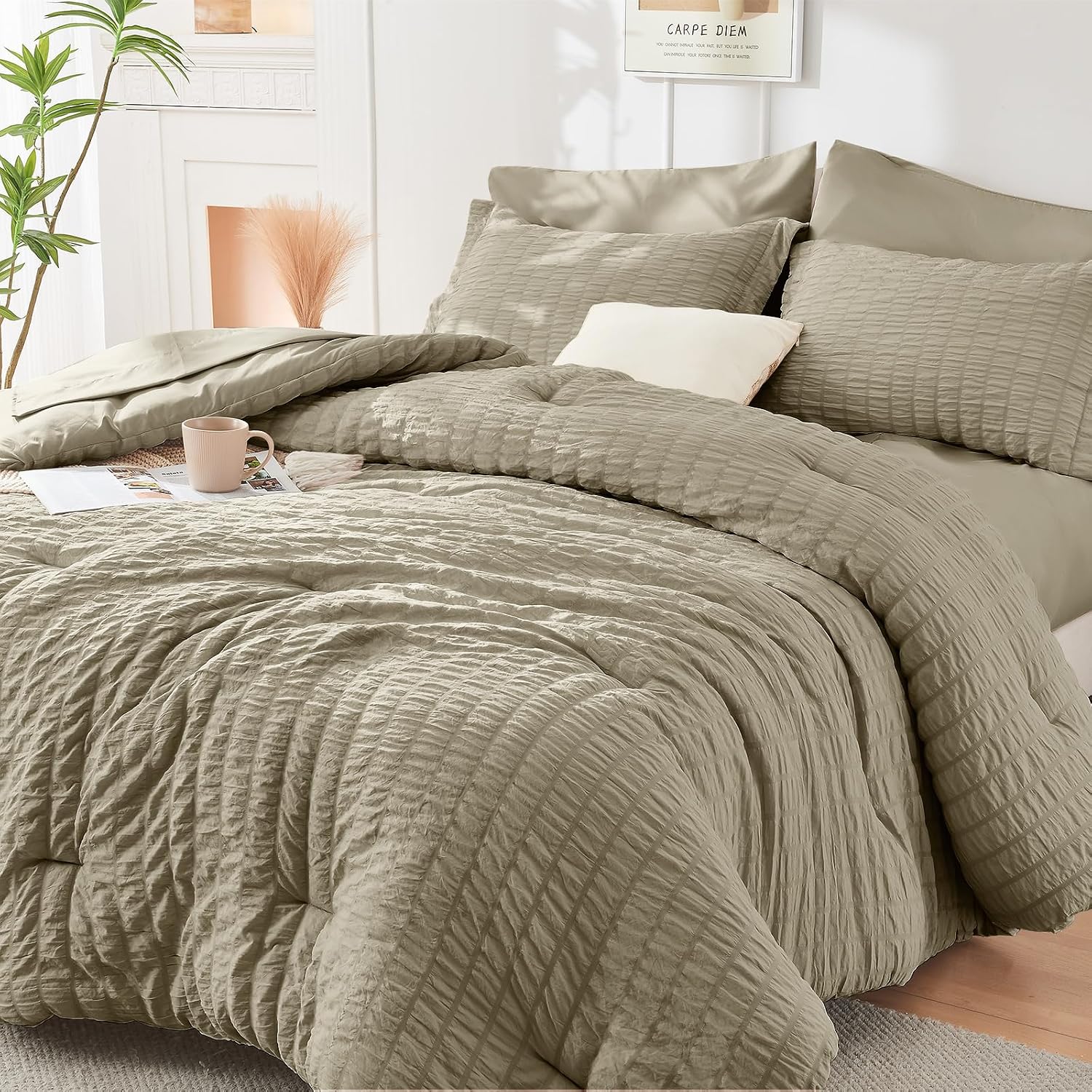 Queen Comforter Set, 7 Piece Bed in a Bag, Seersucker, Linen Green