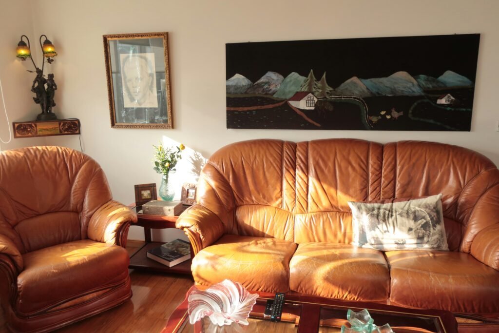 Personal touches keeping an authentic mid-century room feeling genuine
